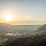 Burg Altpernstein ホテル