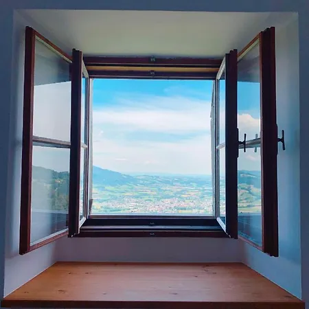 Burg Altpernstein Hotel