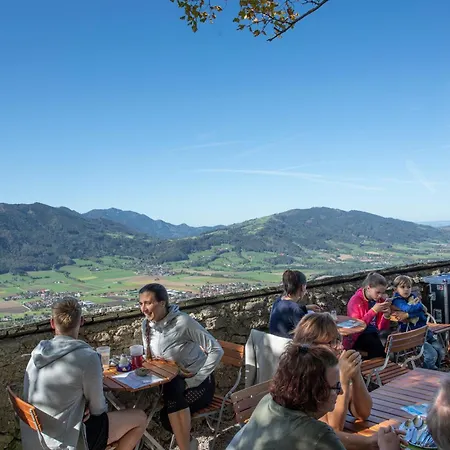 Burg Altpernstein *