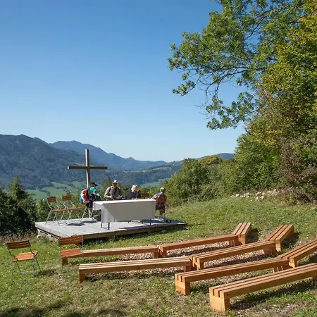 Burg Altpernstein Hotel *