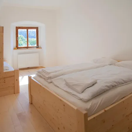 Burg Altpernstein Hotel Micheldorf in Oberösterreich