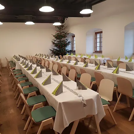 Burg Altpernstein Hotel Micheldorf in Oberösterreich