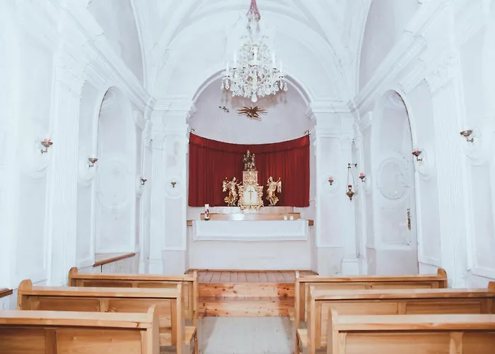 Burg Altpernstein Hotel