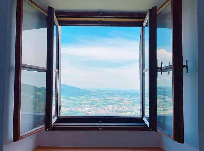 Burg Altpernstein فندق